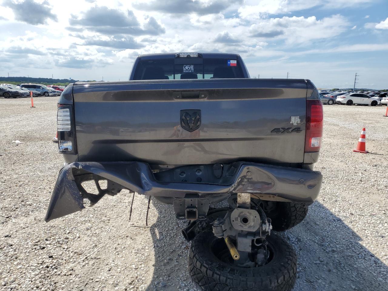 2018 RAM 2500 - Image 6