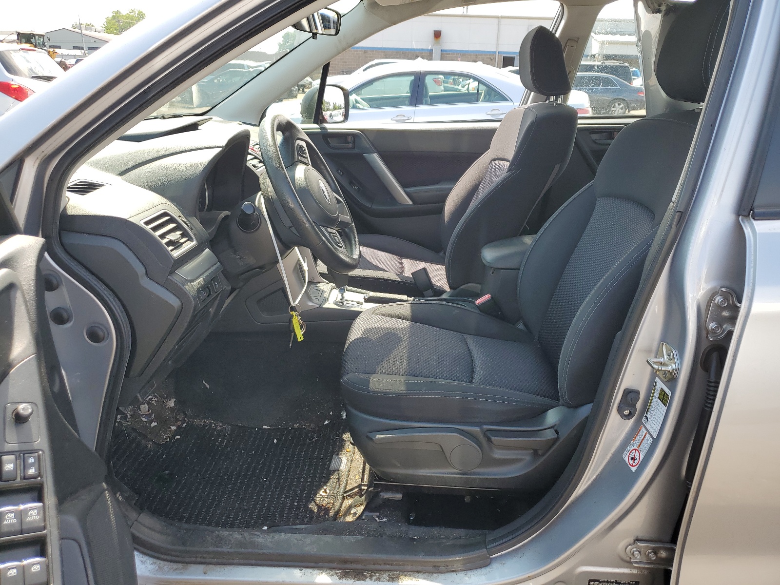 JF2SJABC6HH593719 2017 Subaru Forester 2.5I