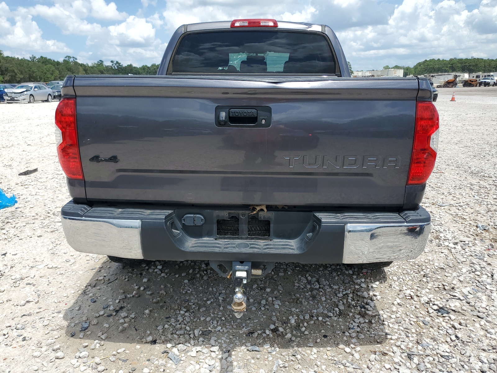 5TFDW5F19HX600659 2017 Toyota Tundra Crewmax Sr5