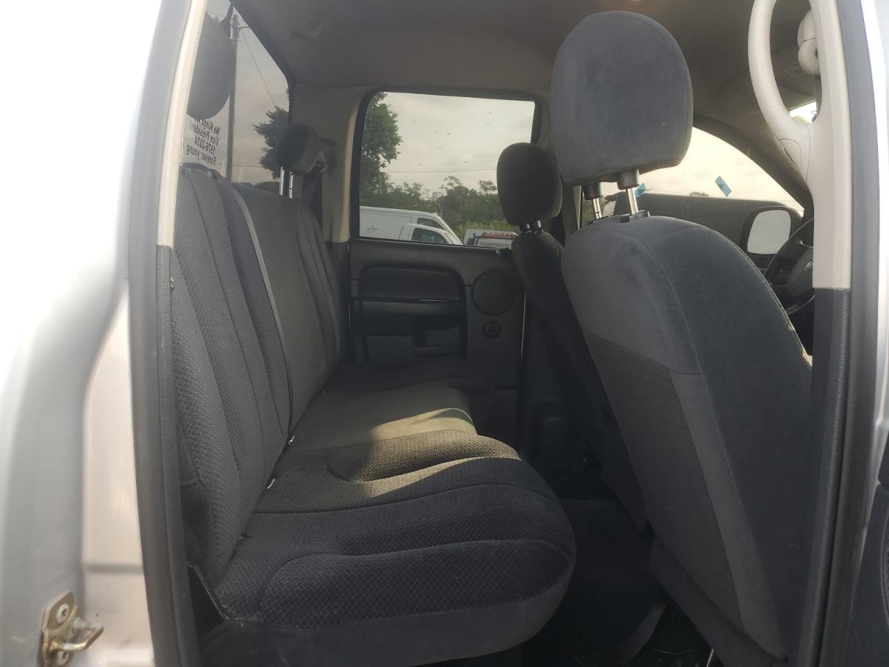 2005 Dodge Ram 1500 St VIN: 1D7HA18D35J576833 Lot: 62396314