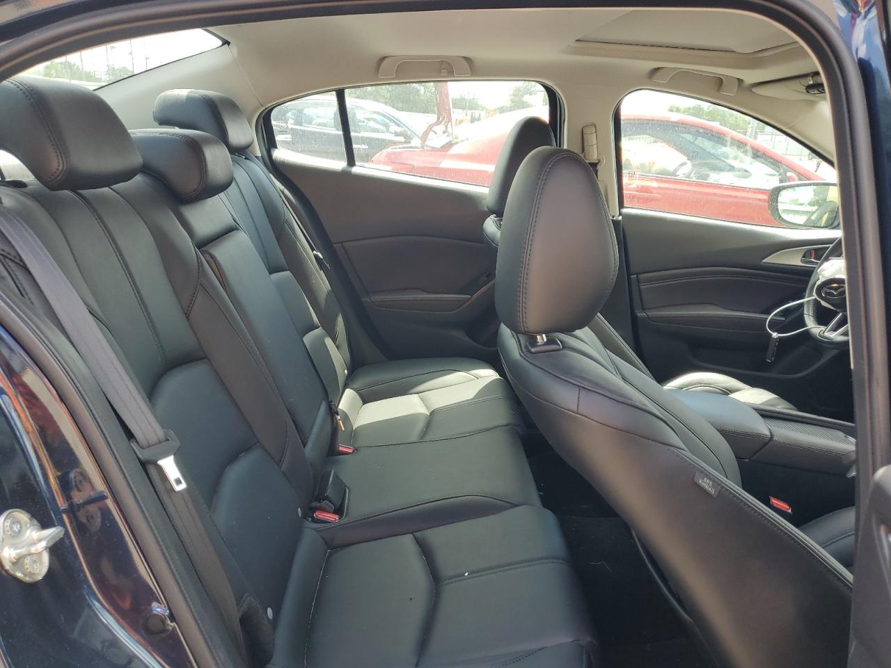 2018 Mazda 3 Touring VIN: 3MZBN1V31JM159270 Lot: 63376354