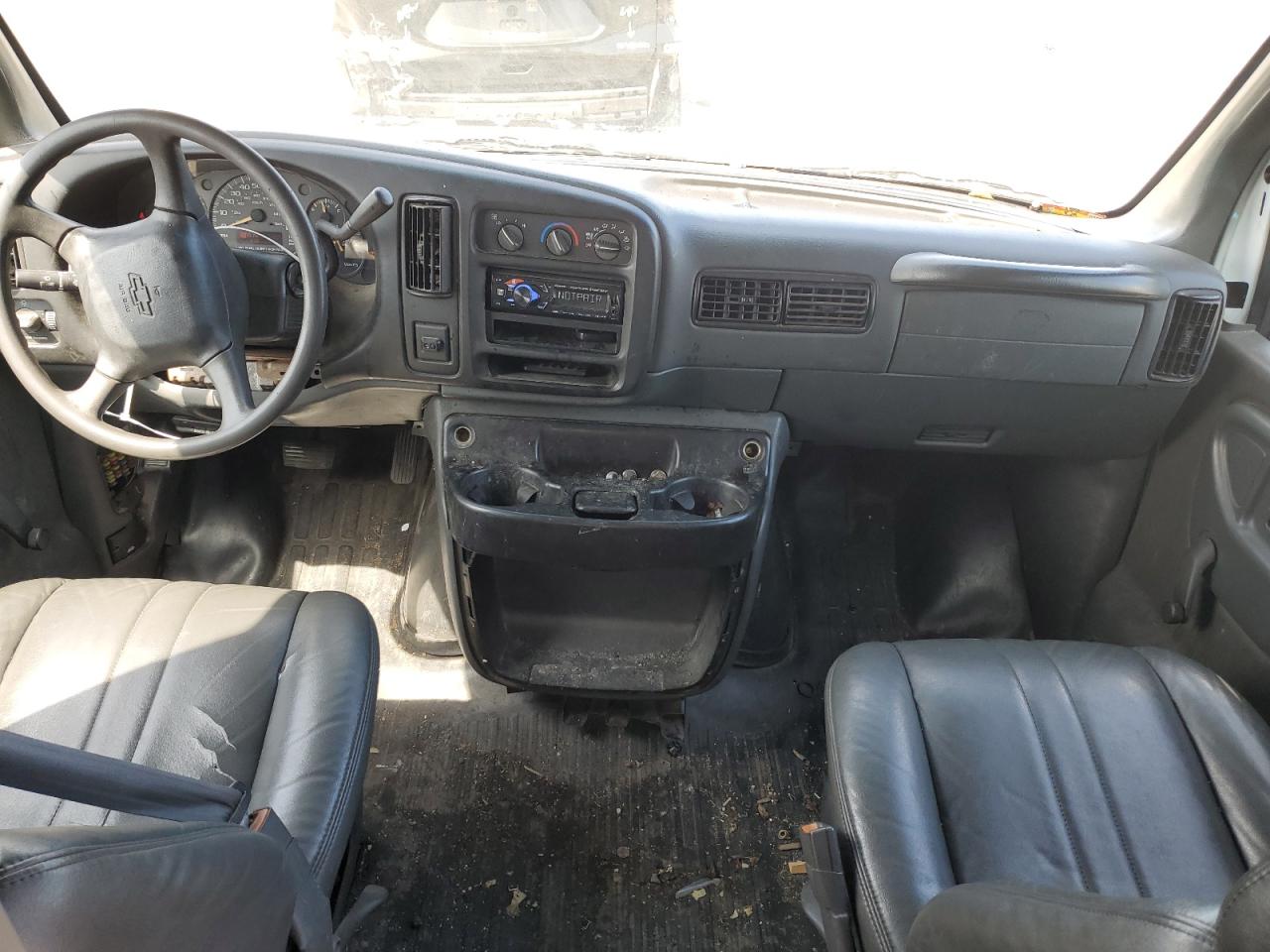 2002 Chevrolet Express G3500 VIN: 1GCHG39R621175349 Lot: 64747994