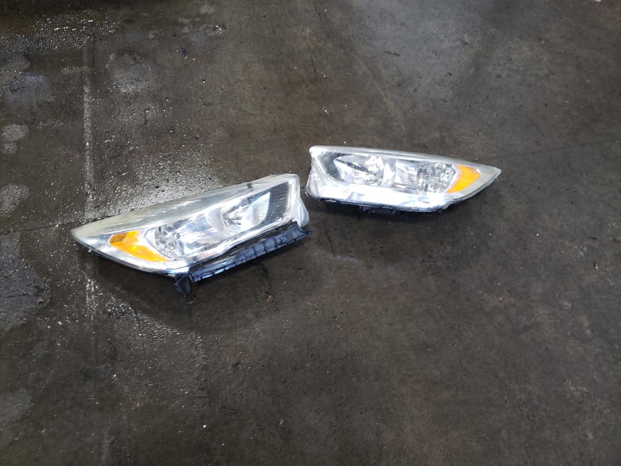 1FMCU9GD3HUE00424 2017 Ford Escape Se