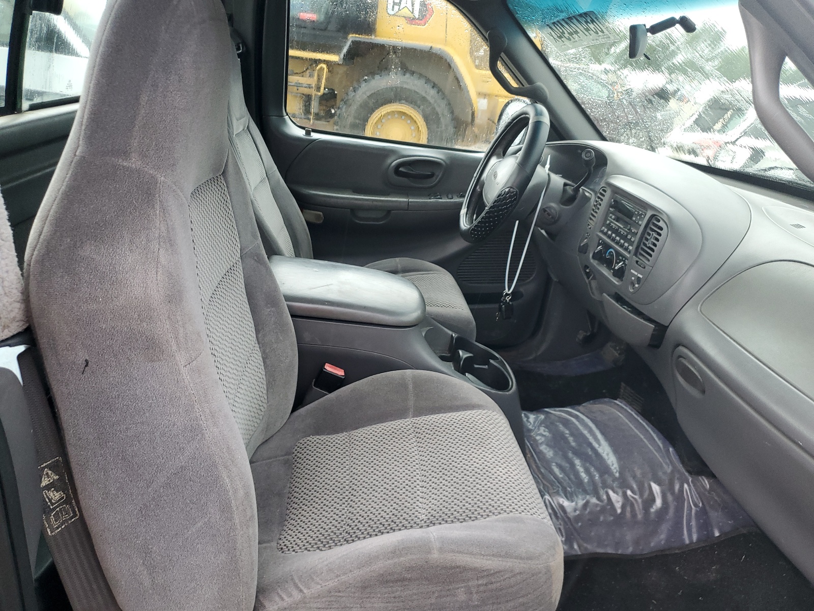 2FTRF18W52CA37769 2002 Ford F150