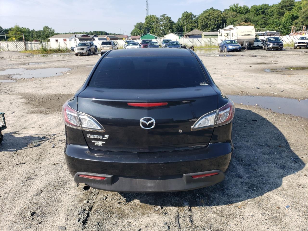 2011 Mazda 3 I VIN: JM1BL1UG7B1424950 Lot: 63523754