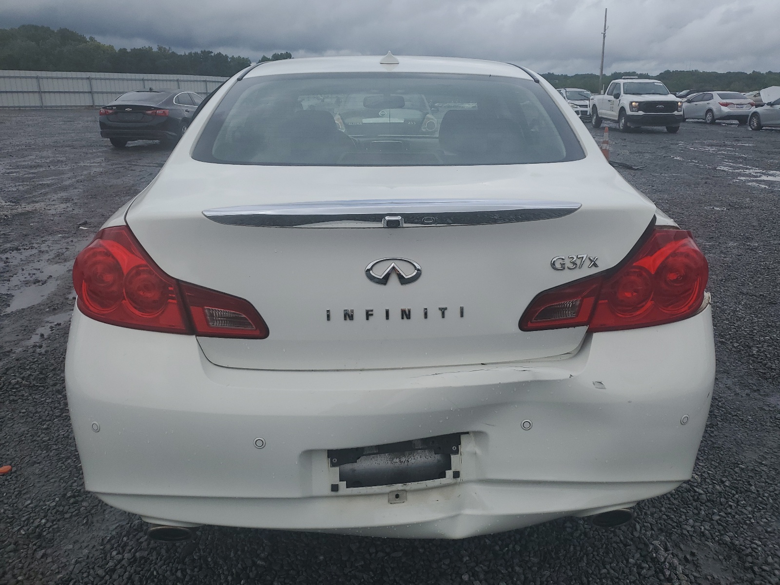 JN1CV6AR8BM352739 2011 Infiniti G37