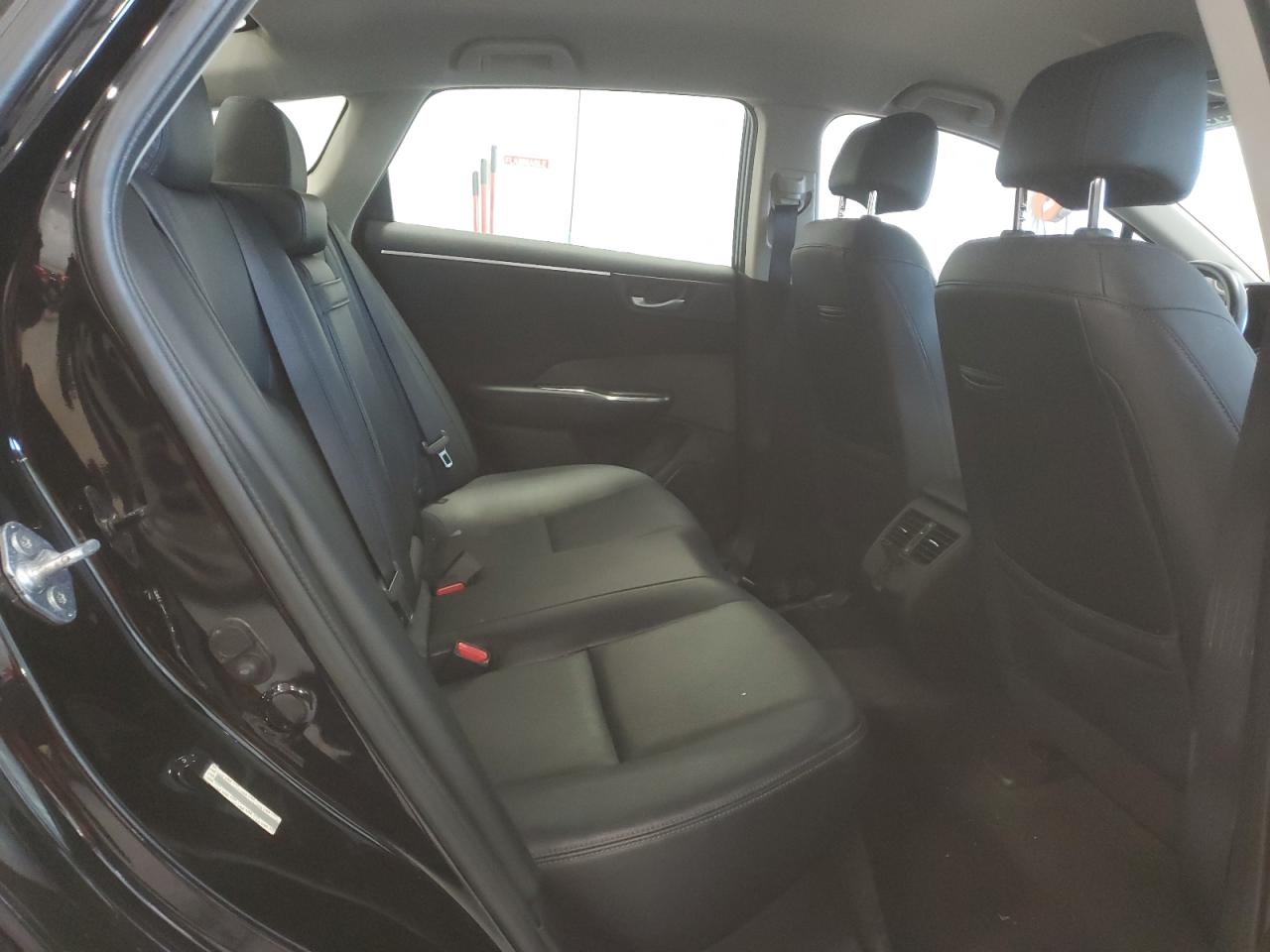 2018 Honda Clarity Touring VIN: JHMZC5F34JC000899 Lot: 63992894