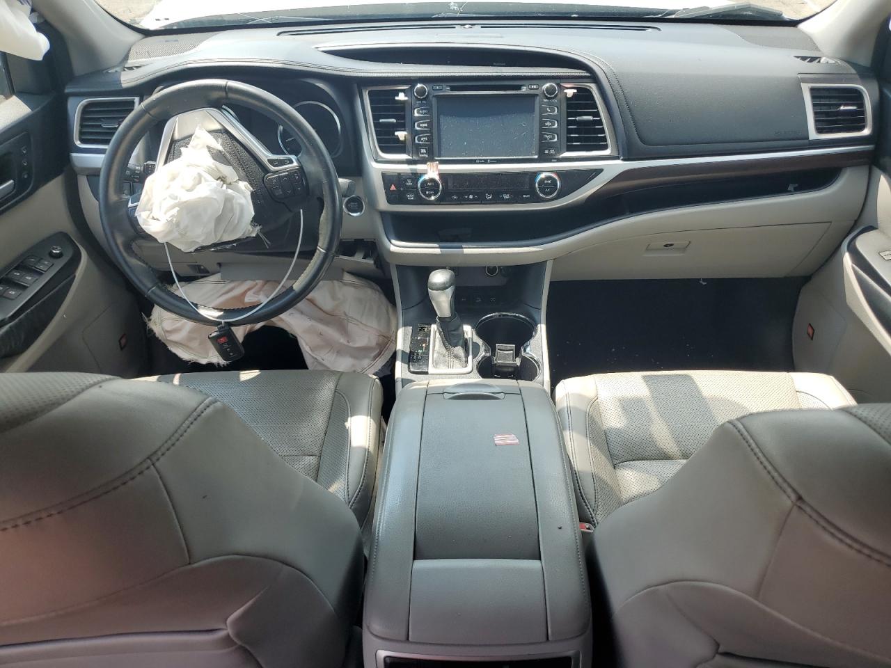 2015 Toyota Highlander - Image 8