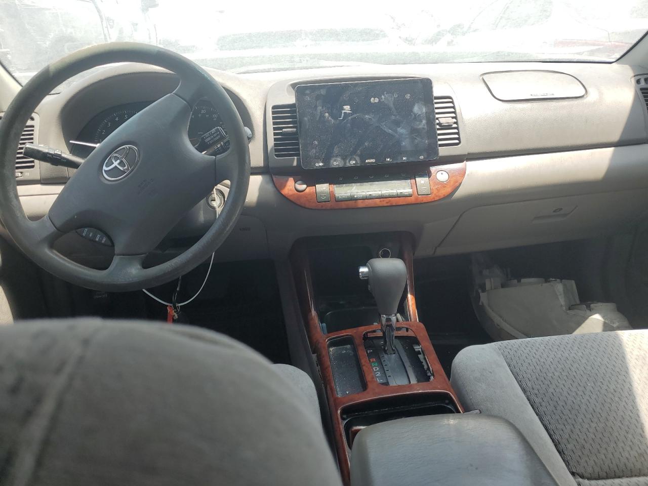 2004 Toyota Camry Le VIN: 4T1BE32KX4U363149 Lot: 50561344