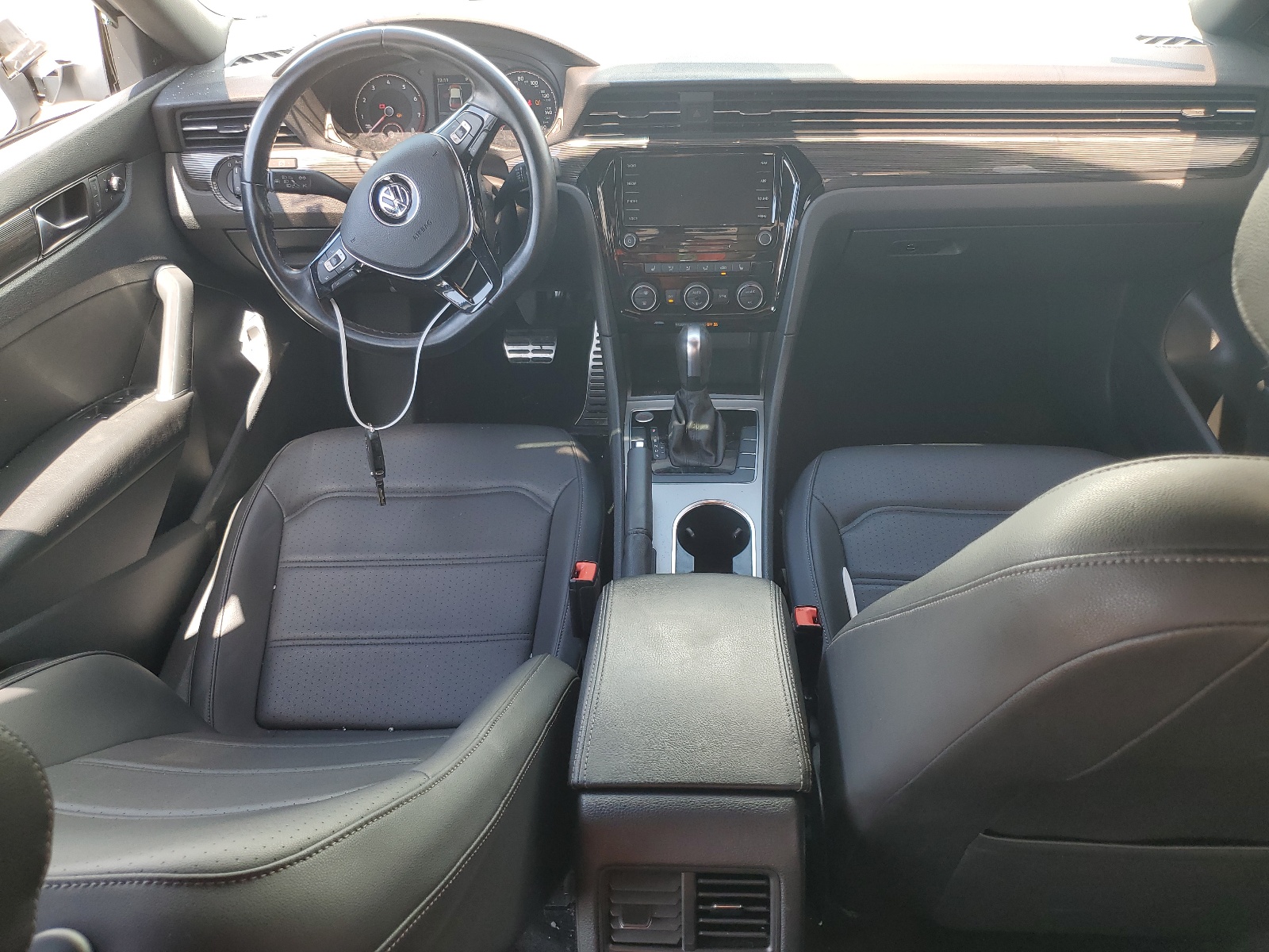 1VWMA7A3XMC010682 2021 Volkswagen Passat R-Line