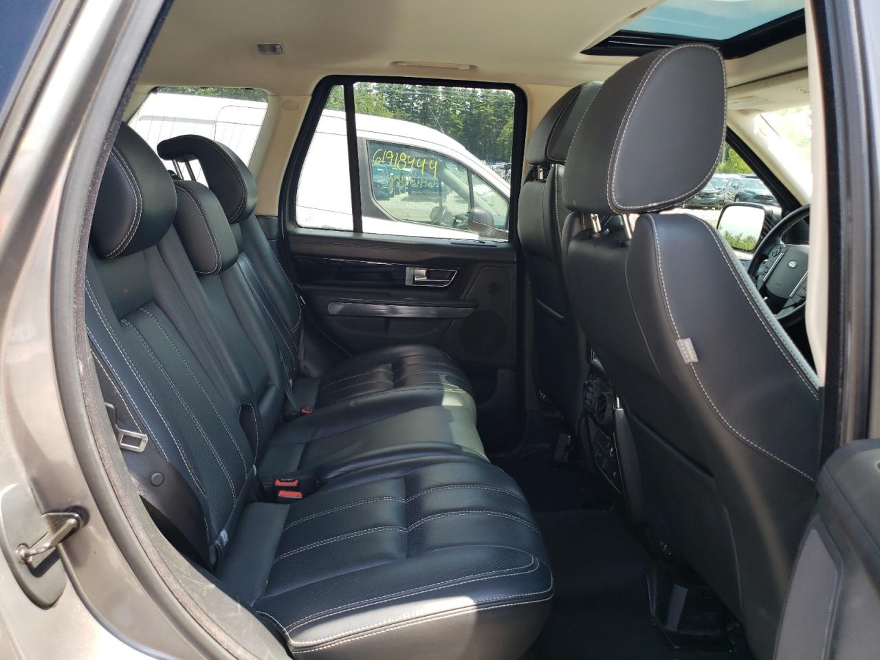 2011 Land Rover Range Rover Sport Lux VIN: SALSK2D46BA266415 Lot: 61283814