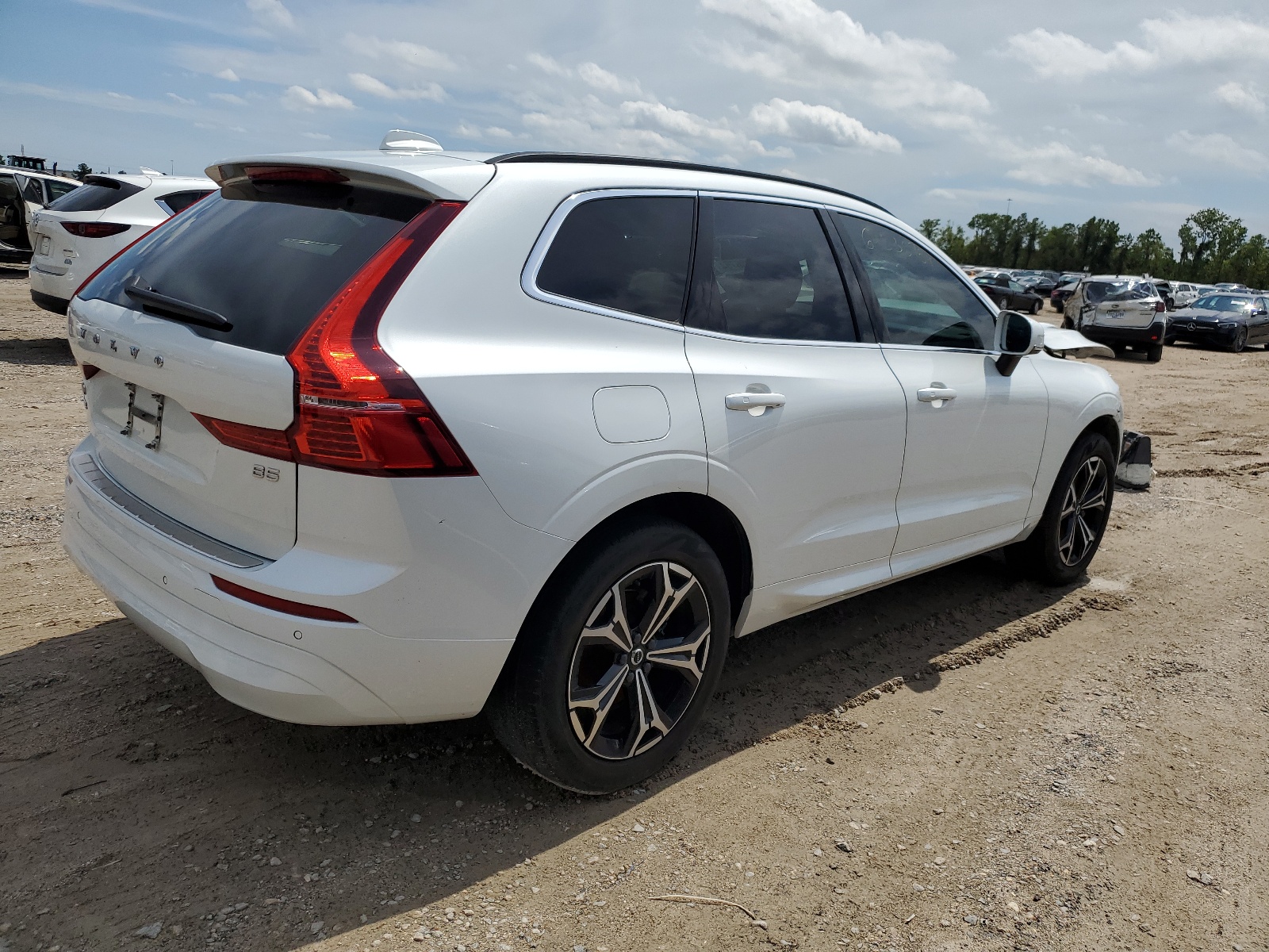 2022 Volvo Xc60 B5 Momentum vin: YV4L12DKXN1091794