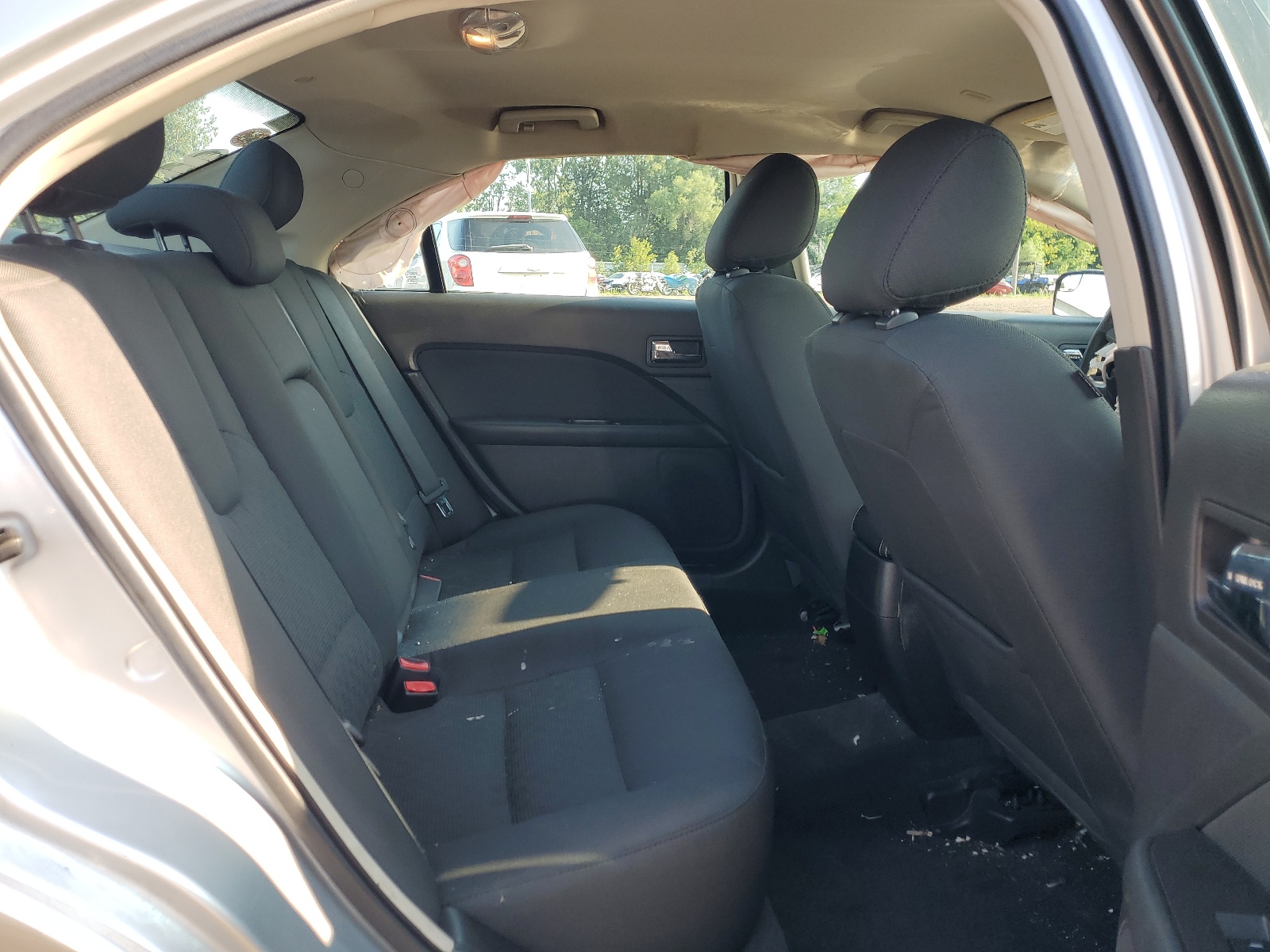 3FAHP0HA5BR127394 2011 Ford Fusion Se