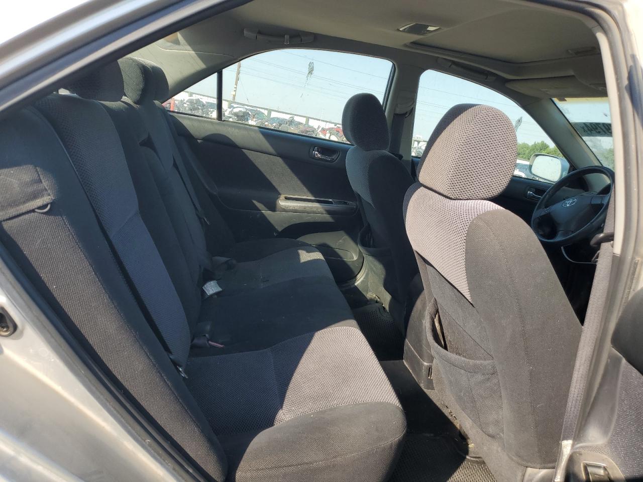 2005 Toyota Camry Le VIN: 4T1BE32K45U586918 Lot: 64079794