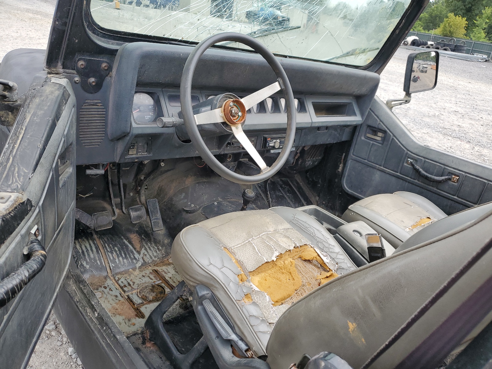 1J4FY19P7RP425917 1994 Jeep Wrangler / Yj S