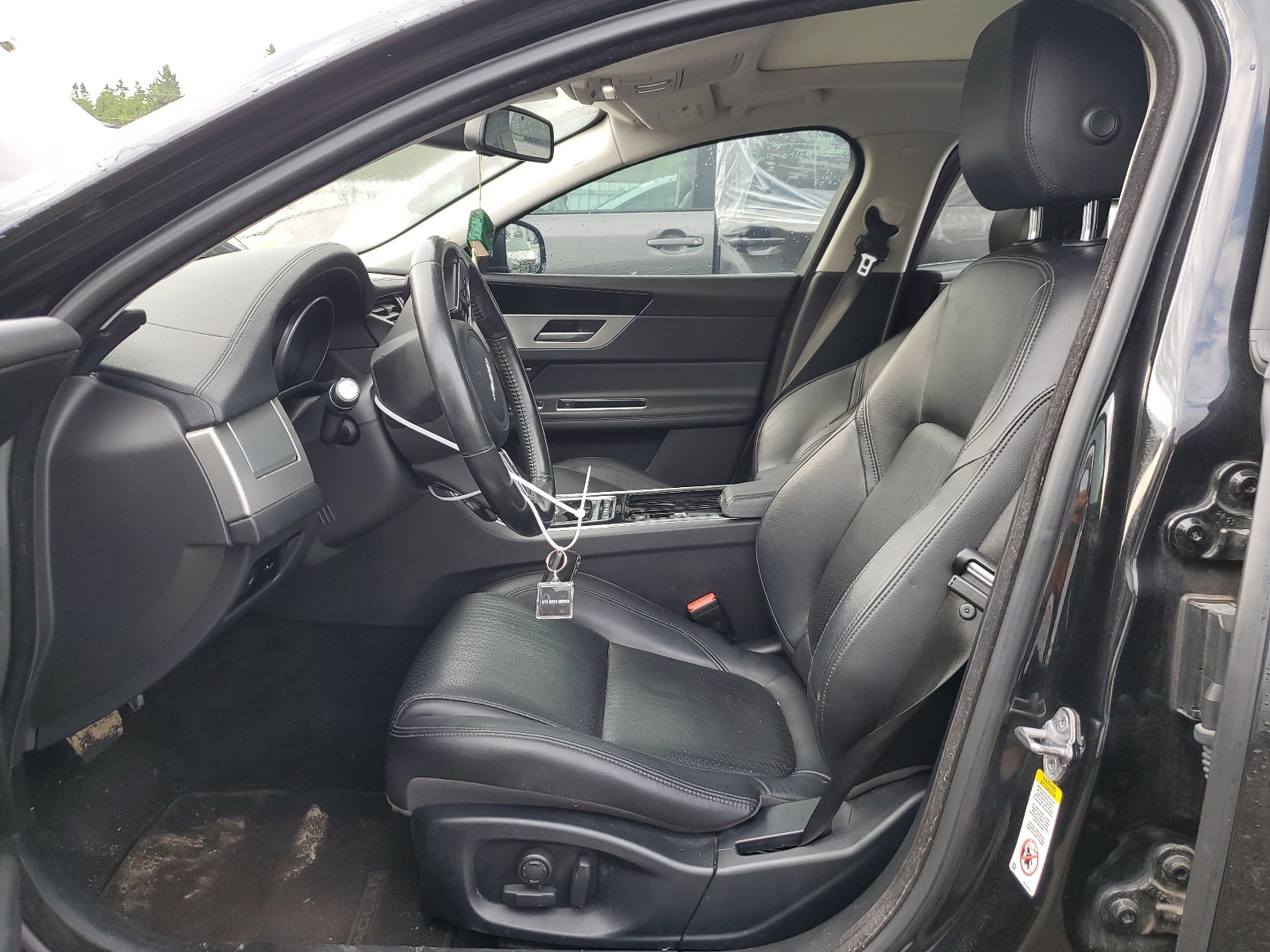 SAJBK4FX3JCY65318 2018 Jaguar Xf Prestige