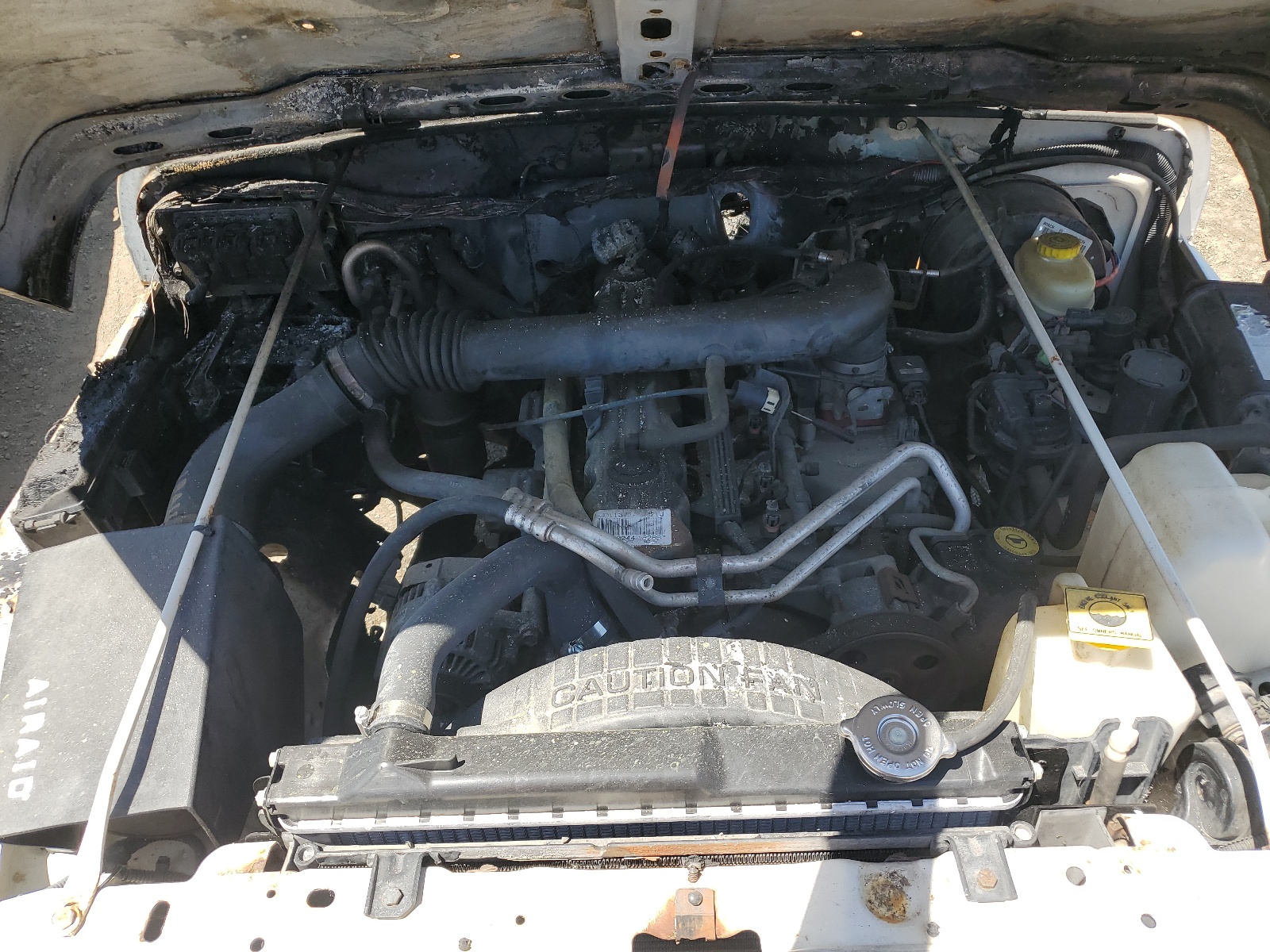 1J4FA59S5YP722442 2000 Jeep Wrangler / Tj Sahara