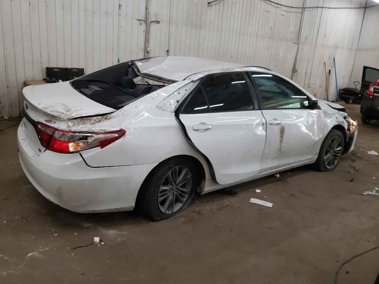 VIN 4T1BF1FK2GU605190 2016 TOYOTA CAMRY no.3