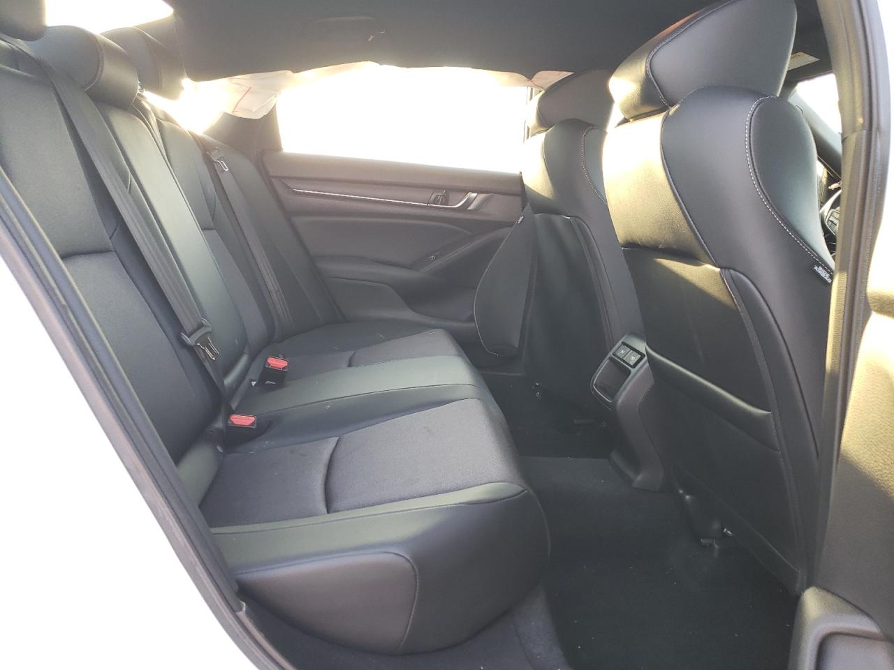 2022 Honda Accord Sport VIN: 1HGCV1F39NA037542 Lot: 64194874