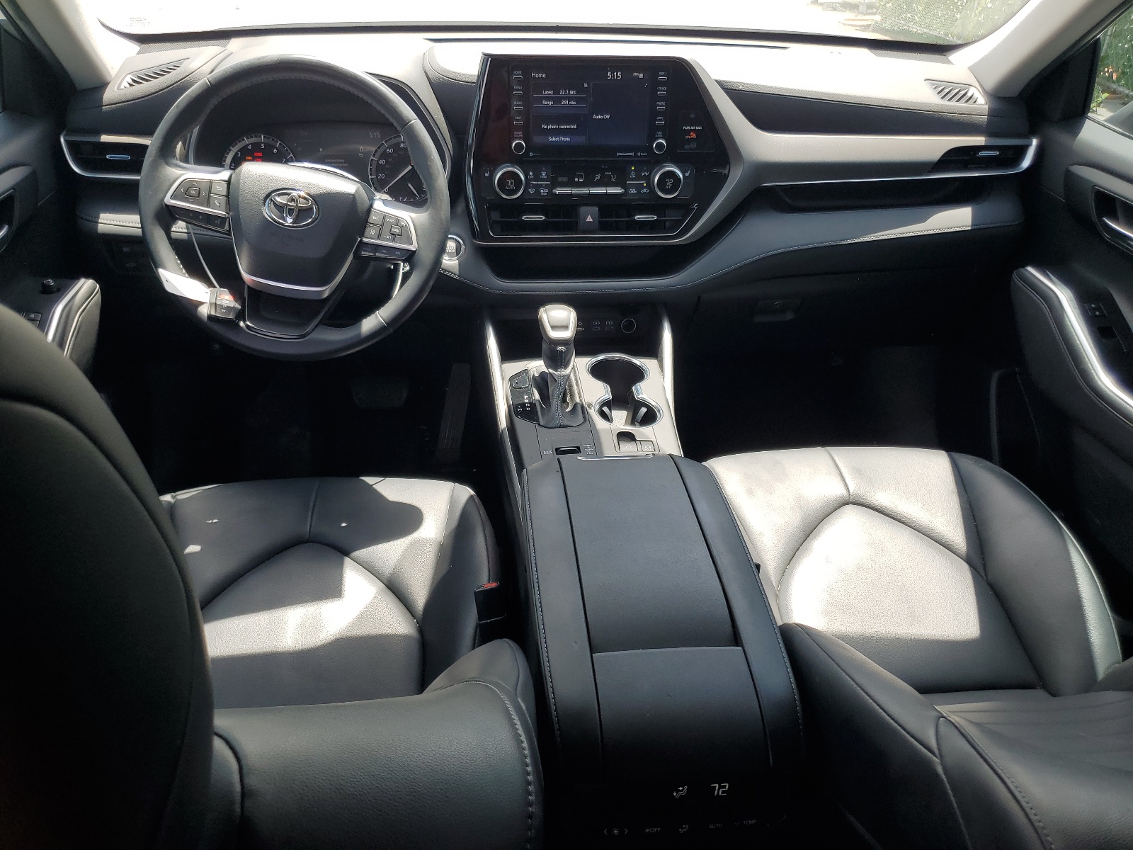 5TDGZRAH2NS555338 2022 Toyota Highlander Xle