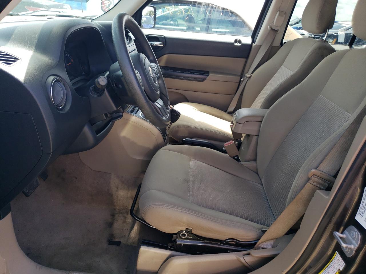 1C4NJPBA1ED844064 2014 Jeep Patriot Sport