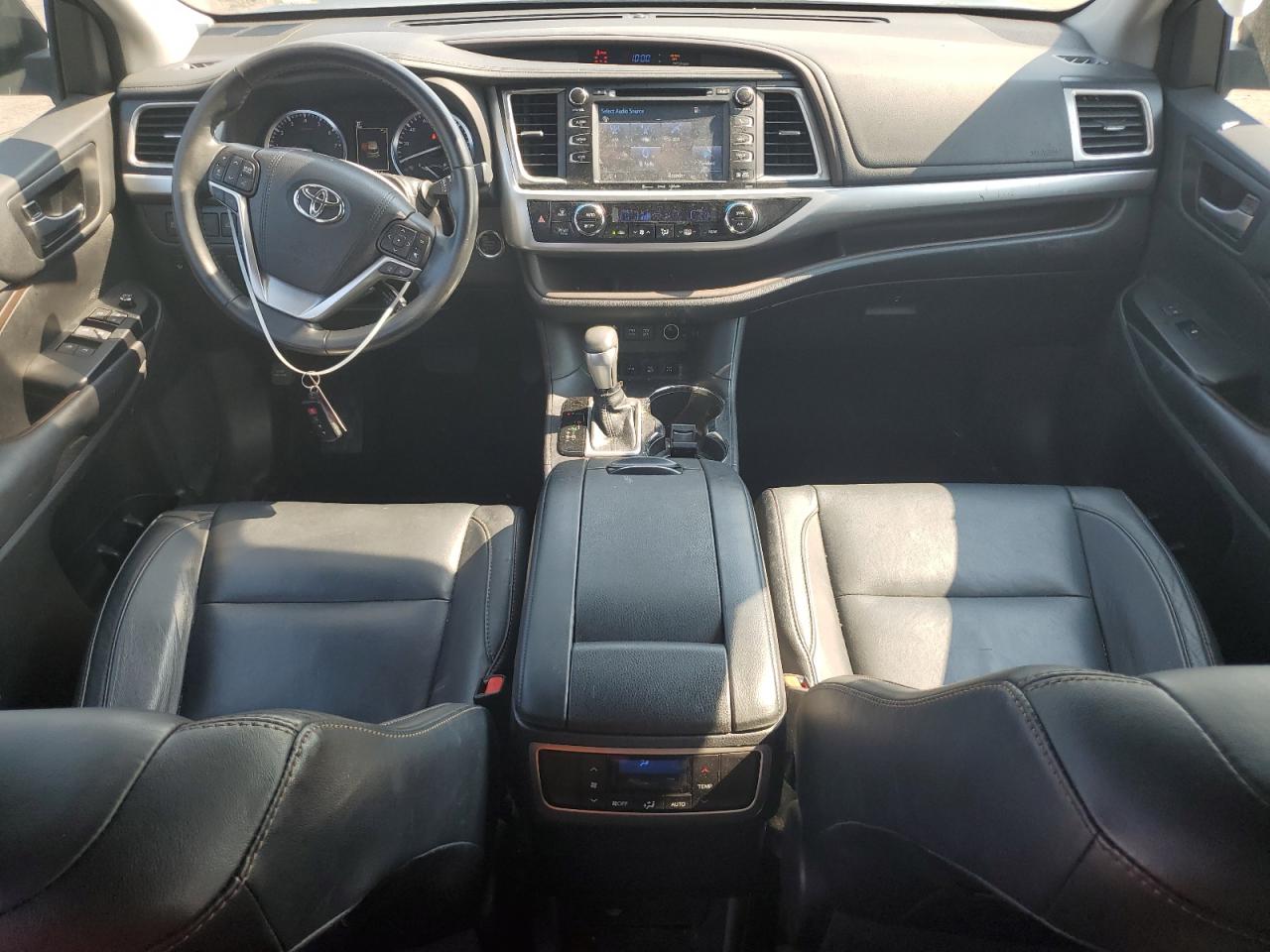 2018 Toyota Highlander Se VIN: 5TDJZRFH1JS551659 Lot: 63042514