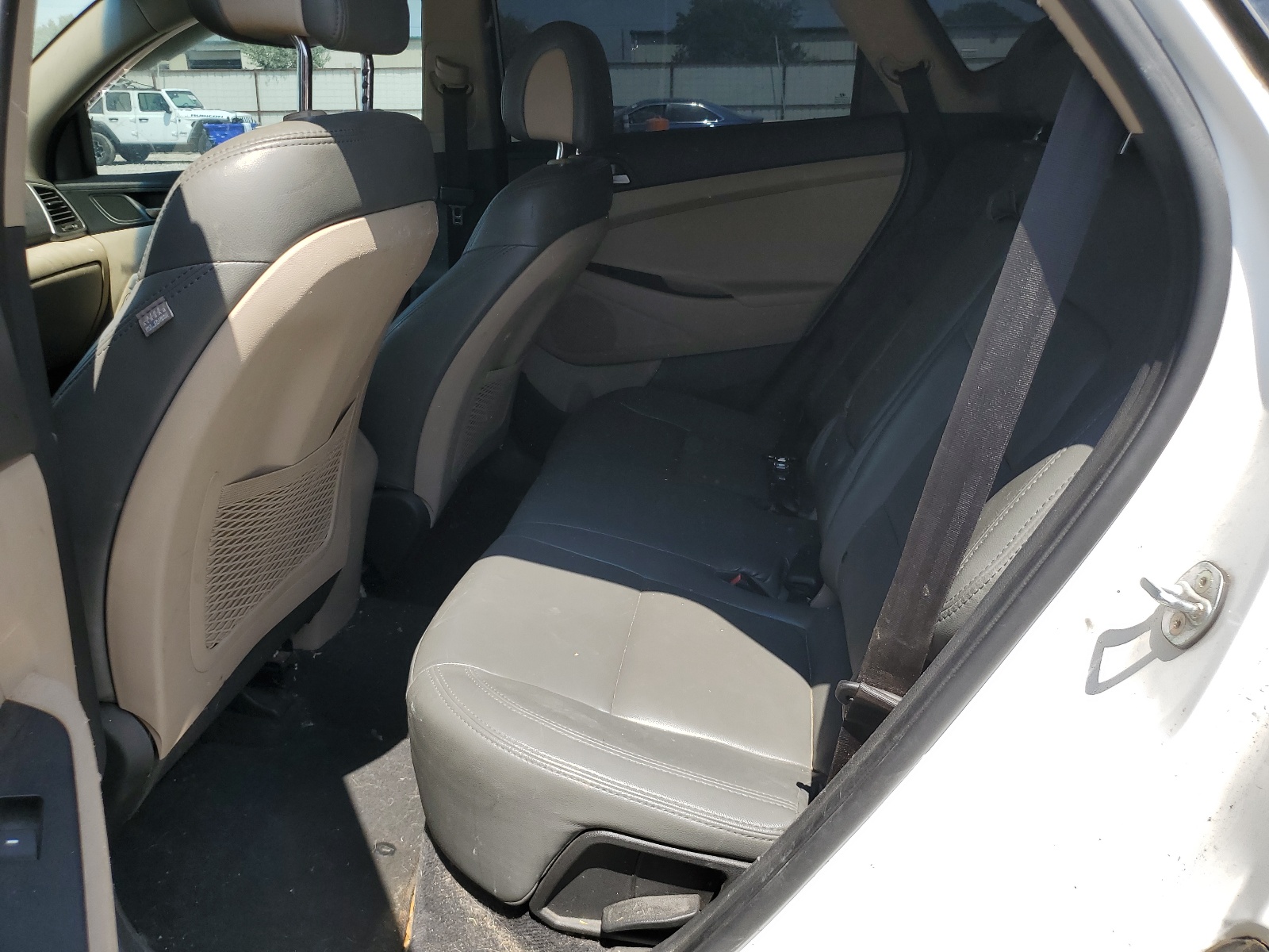 KM8J23A40HU569318 2017 Hyundai Tucson Se