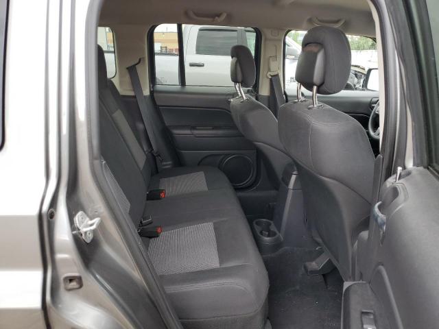 Паркетники JEEP PATRIOT 2012 Сірий