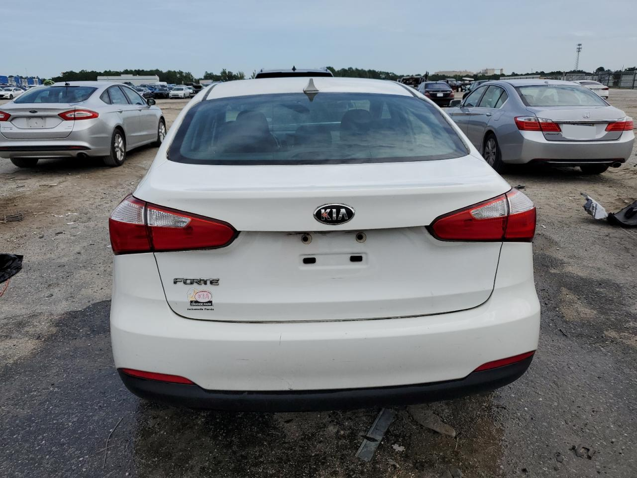 KNAFK4A65G5611800 2016 Kia Forte Lx