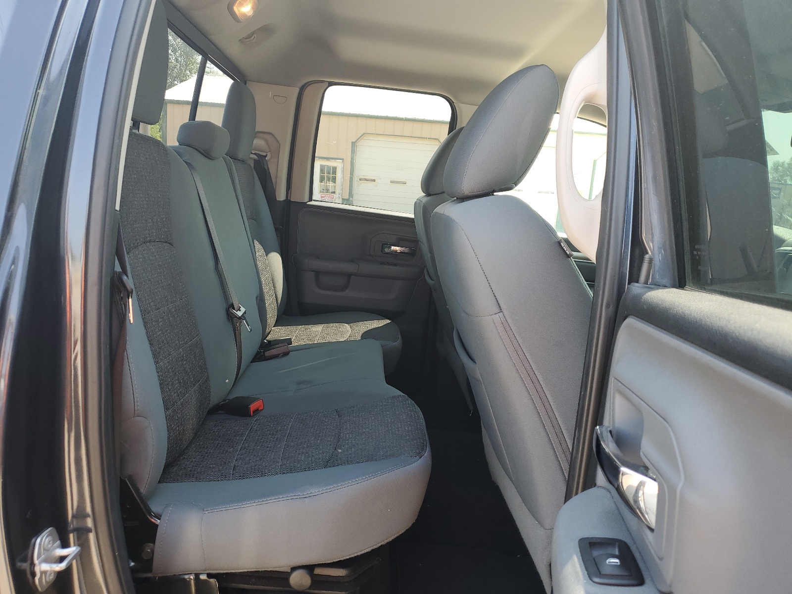 1C6RR7GT9HS792159 2017 Ram 1500 Slt