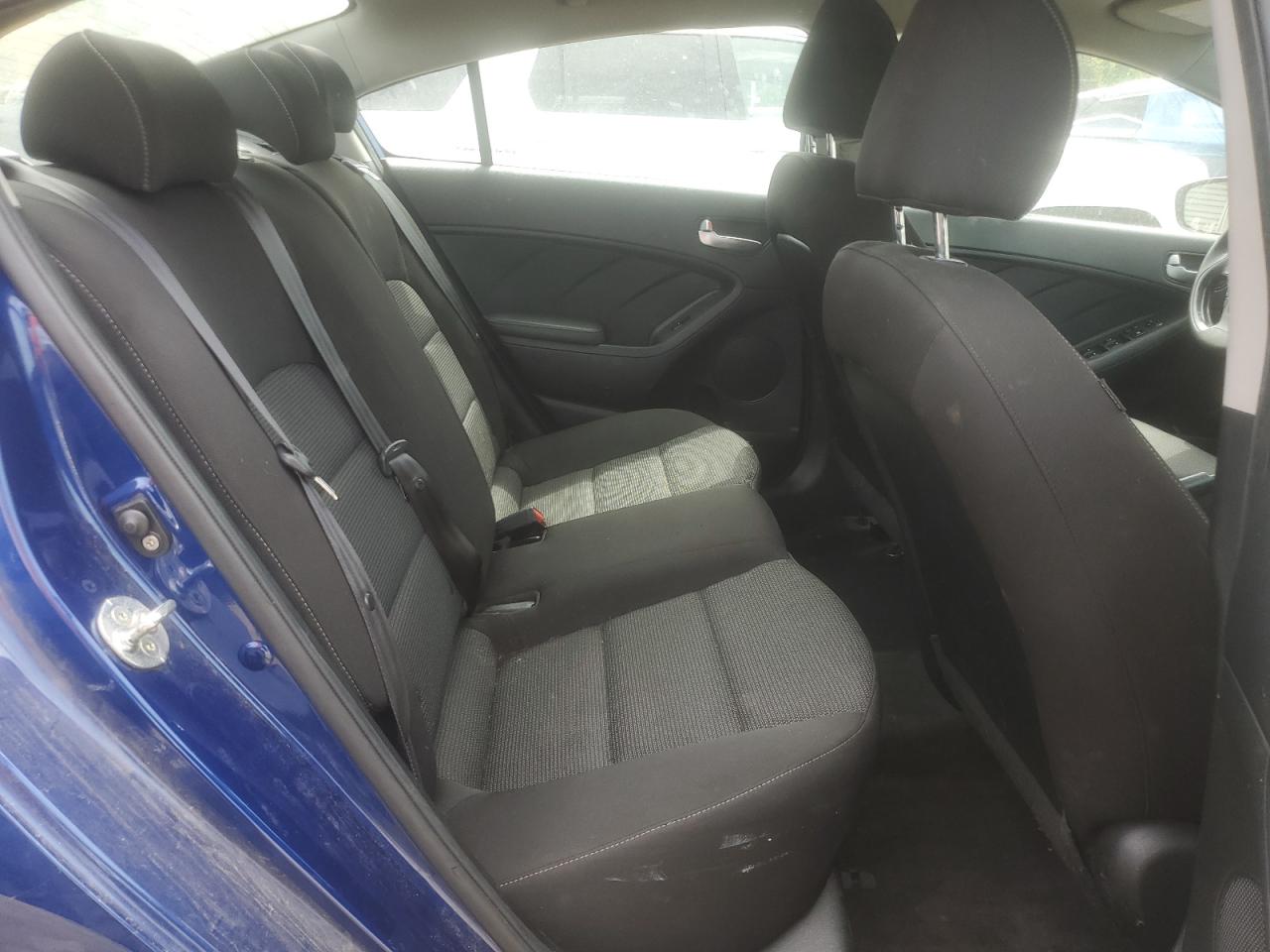 2017 Kia Forte Lx VIN: 3KPFK4A74HE110687 Lot: 59861904