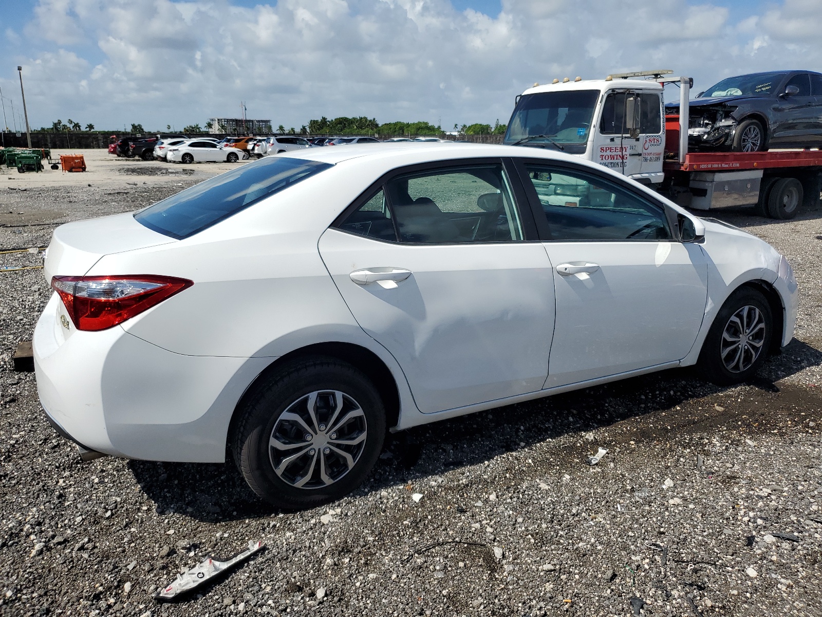 2015 Toyota Corolla L vin: 5YFBURHE0FP300251