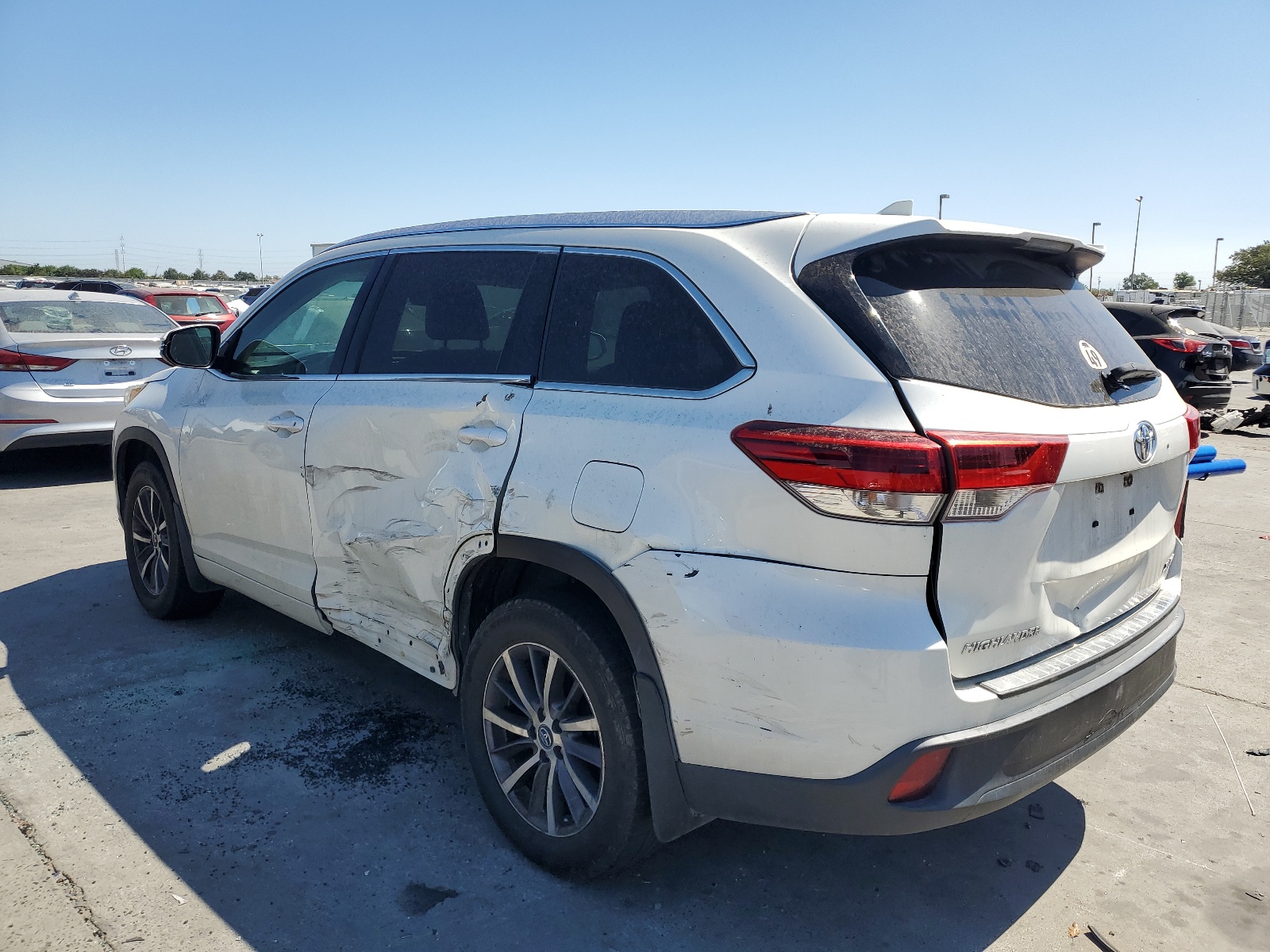 5TDJZRFH1HS520342 2017 Toyota Highlander Se