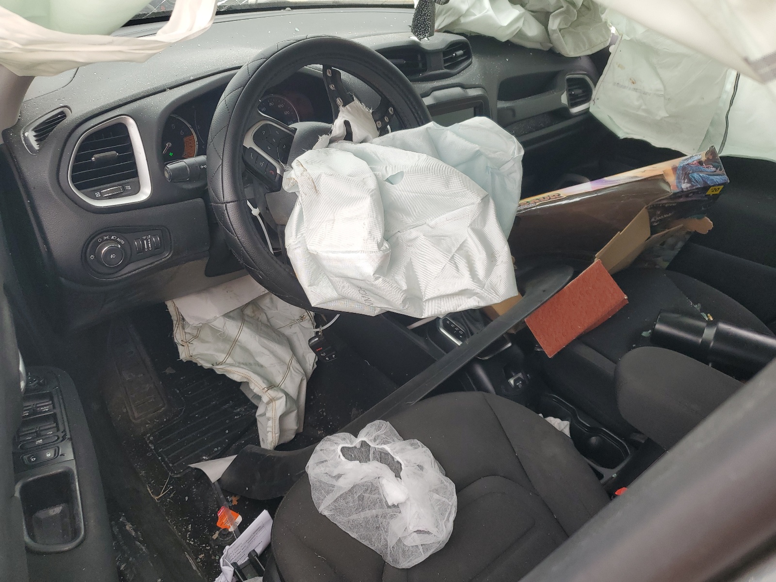 ZACNJABB4LPK93646 2020 Jeep Renegade Latitude