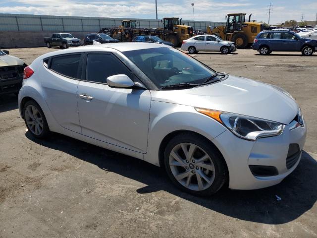  HYUNDAI VELOSTER 2016 Сріблястий