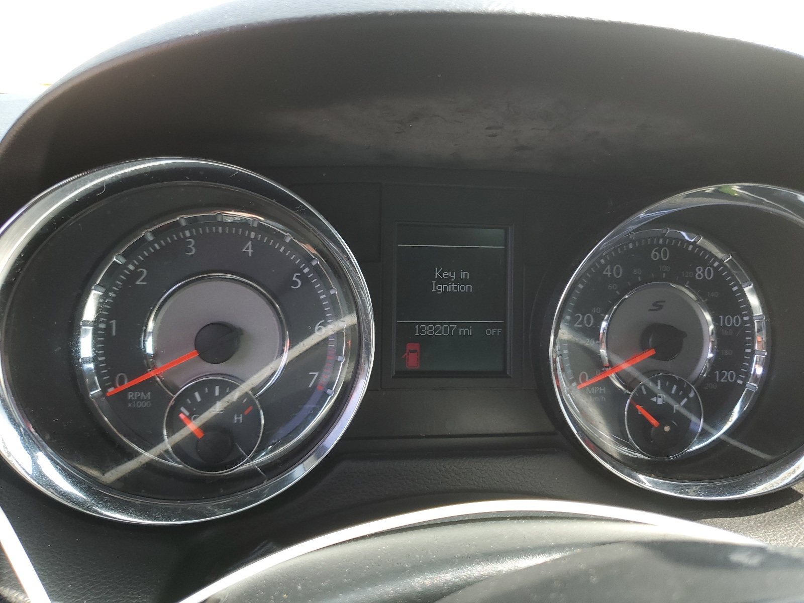 2C4RC1HGXGR199354 2016 Chrysler Town & Country S