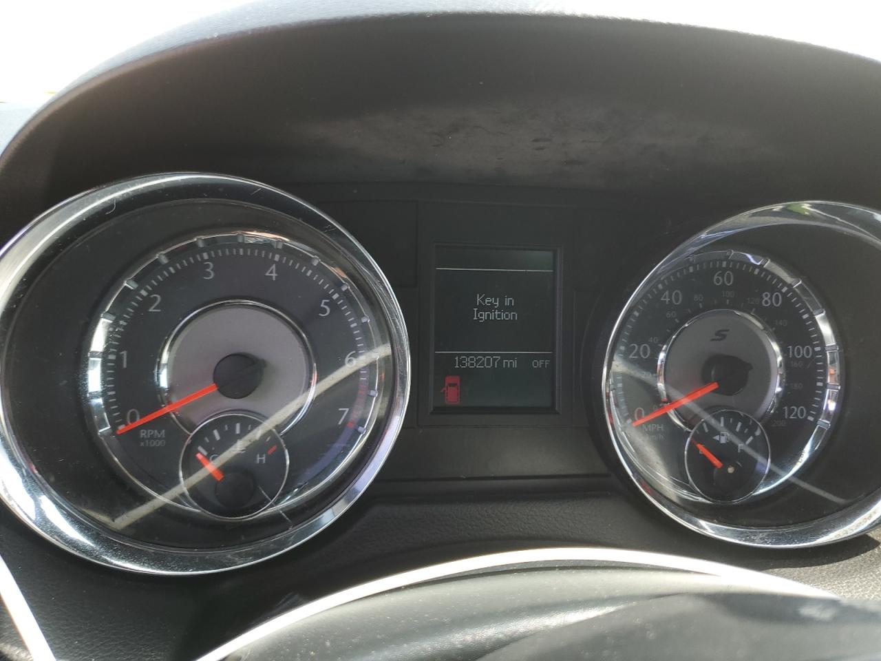 2016 Chrysler Town & Country S VIN: 2C4RC1HGXGR199354 Lot: 63392834