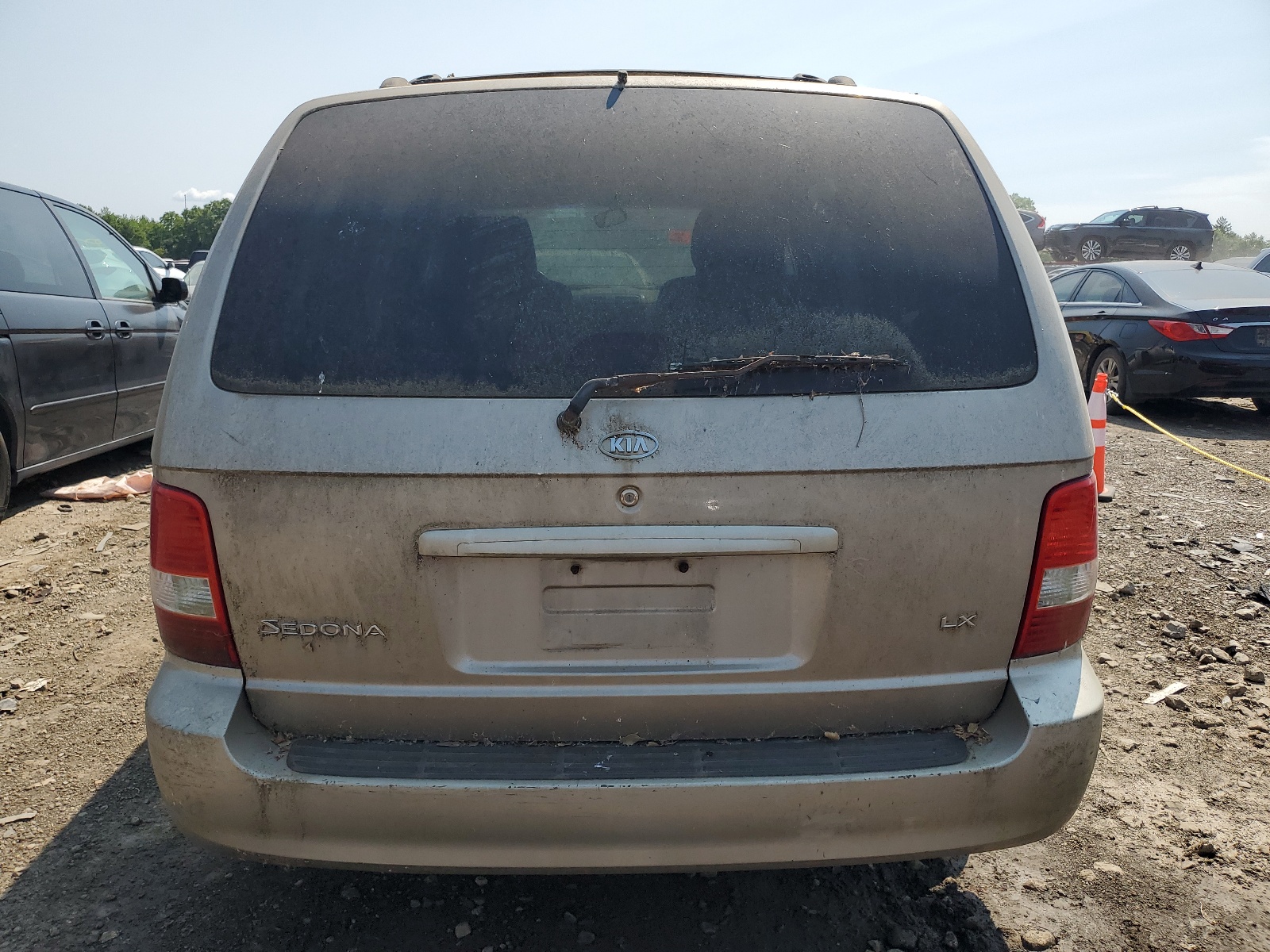 KNDUP132956684700 2005 Kia Sedona Ex