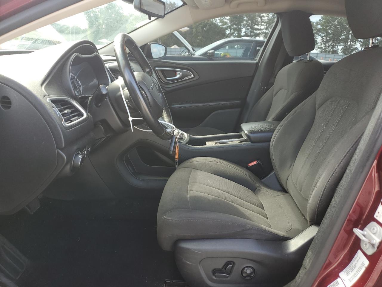 2015 Chrysler 200 Limited VIN: 1C3CCCAB6FN701924 Lot: 61846004