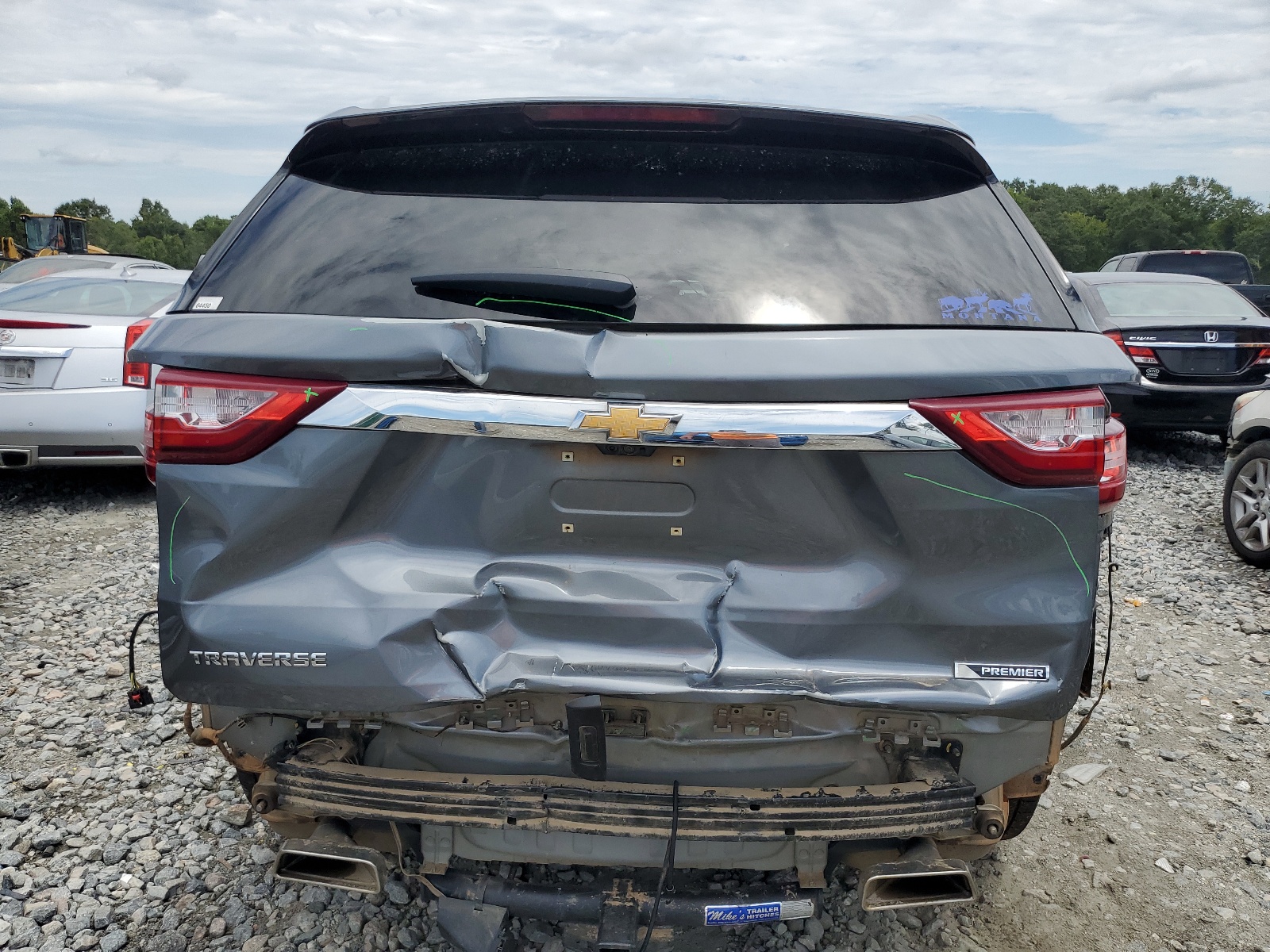 1GNERKKW4JJ122825 2018 Chevrolet Traverse Premier