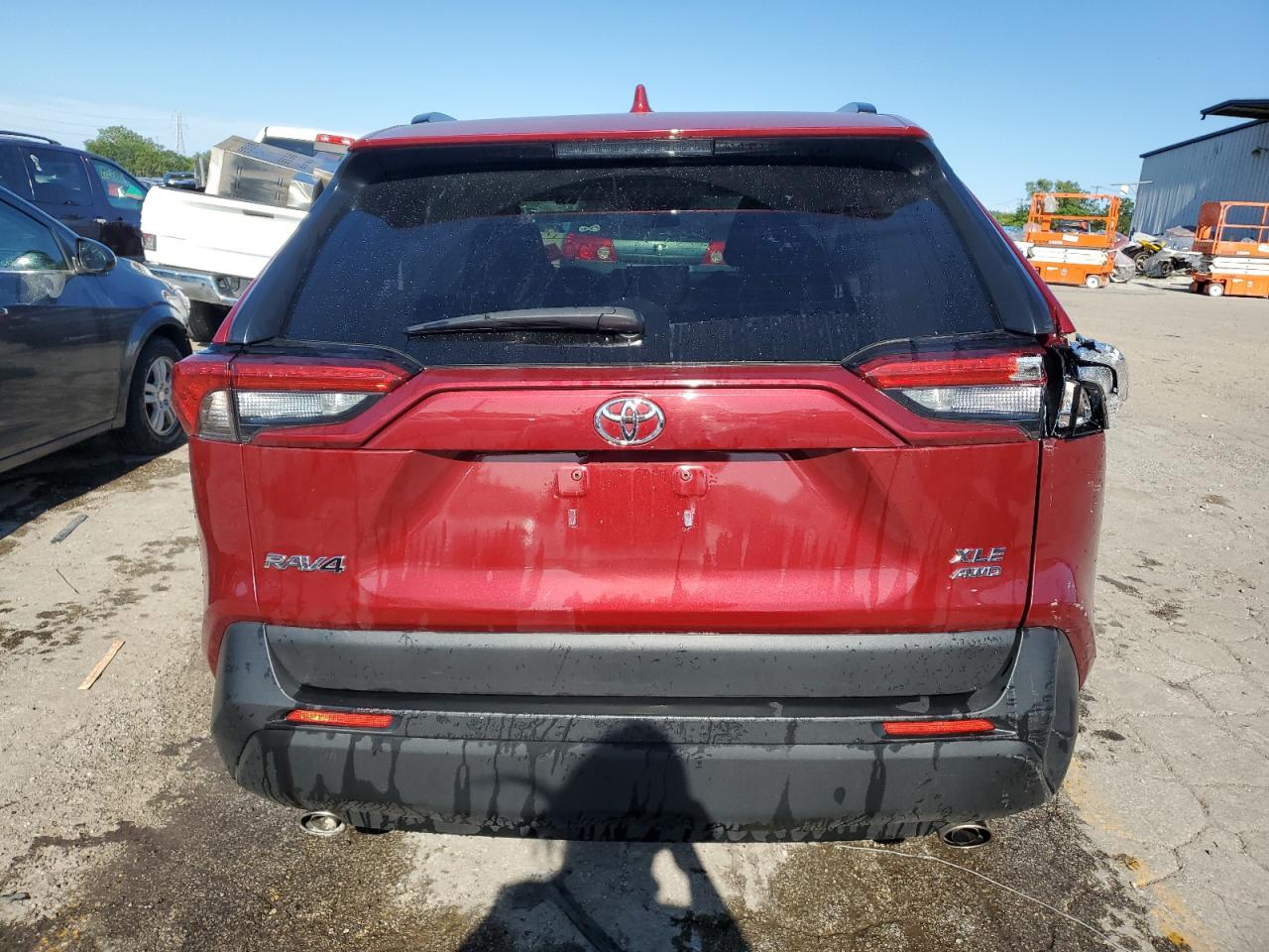 2020 Toyota Rav4 Xle VIN: JTMP1RFV0LD048338 Lot: 61398214