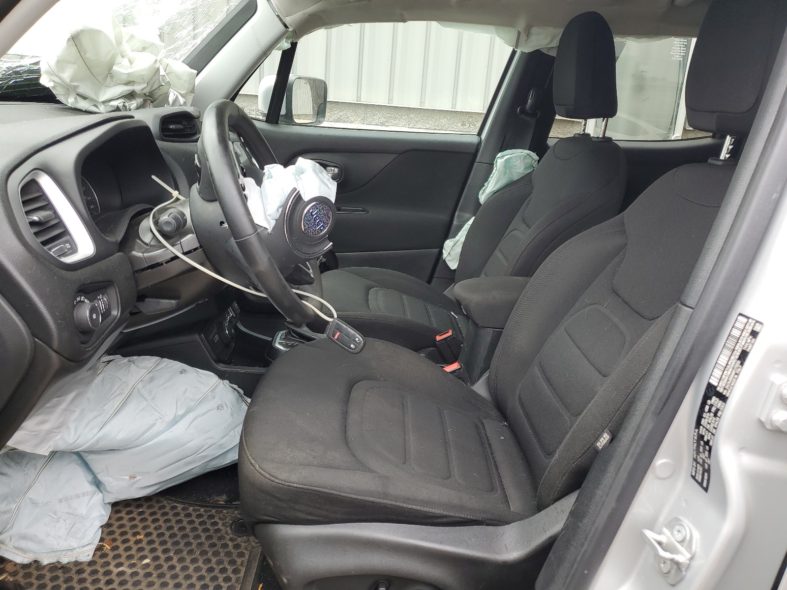 ZACNJBBB9KPJ75533 2019 Jeep Renegade Latitude