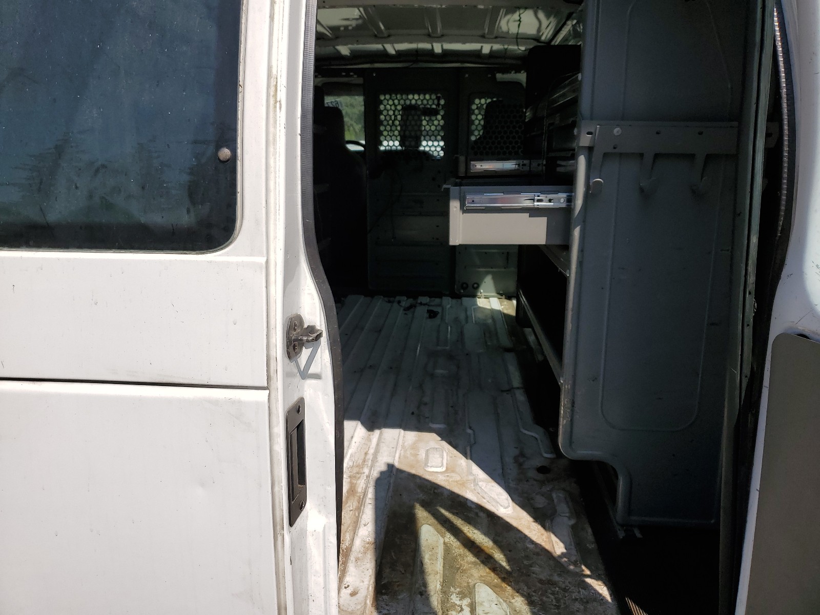 1FTNE2EW2CDA73383 2012 Ford Econoline E250 Van