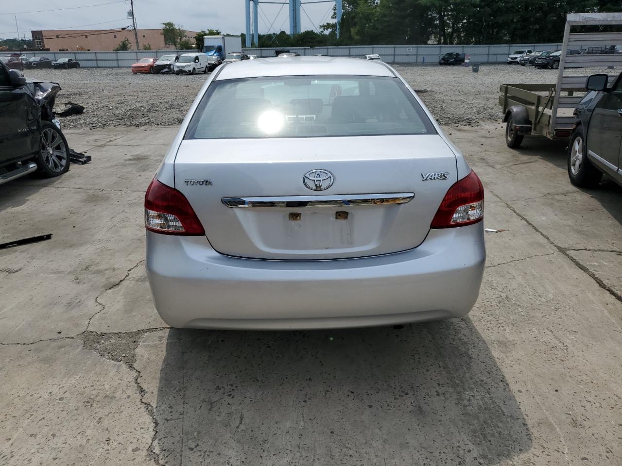 JTDBT923881206913 2008 Toyota Yaris