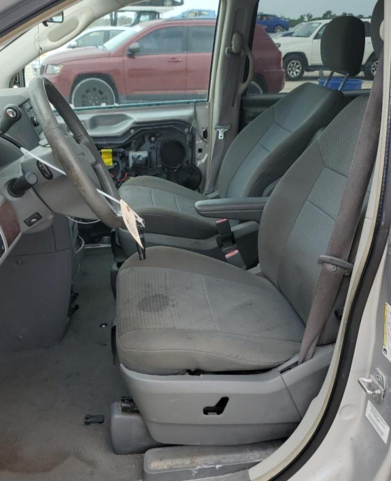 2010 Chrysler Town & Country Touring VIN: 2A4RR5D13AR193629 Lot: 60998404