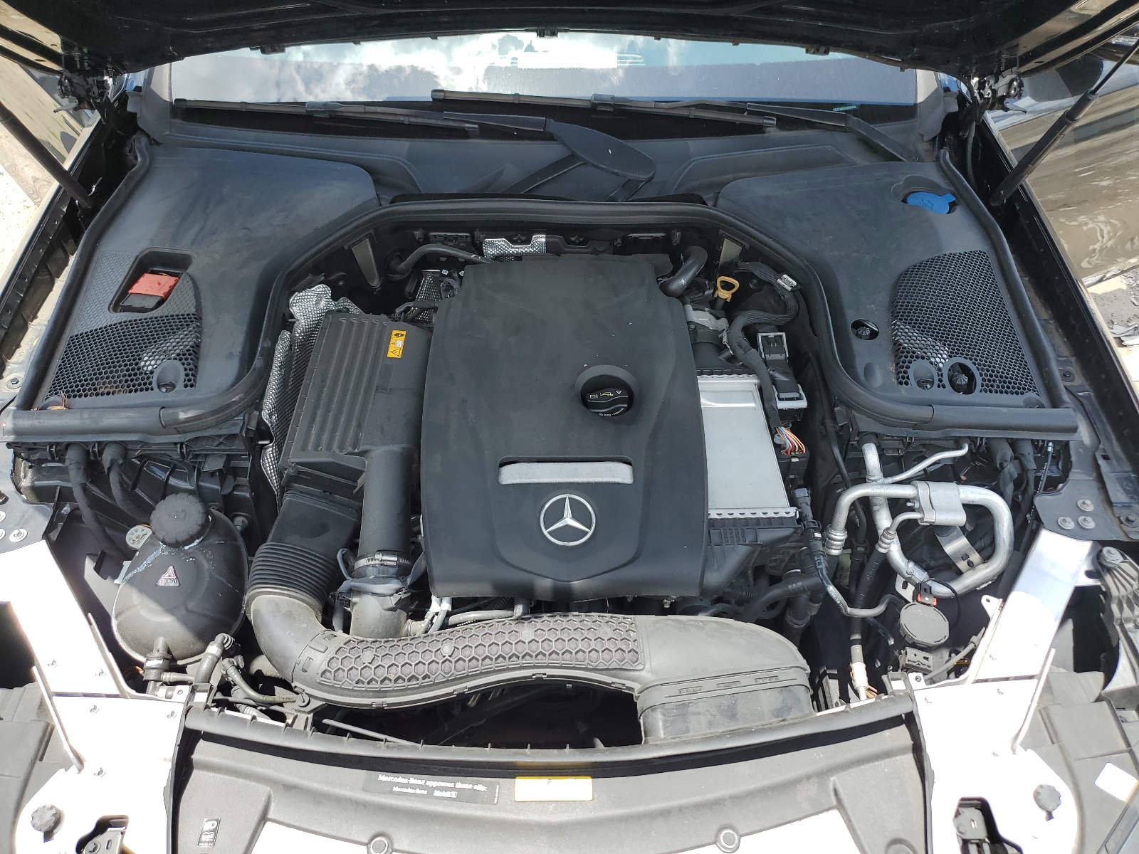 WDDZF4JB2KA558190 2019 Mercedes-Benz E 300