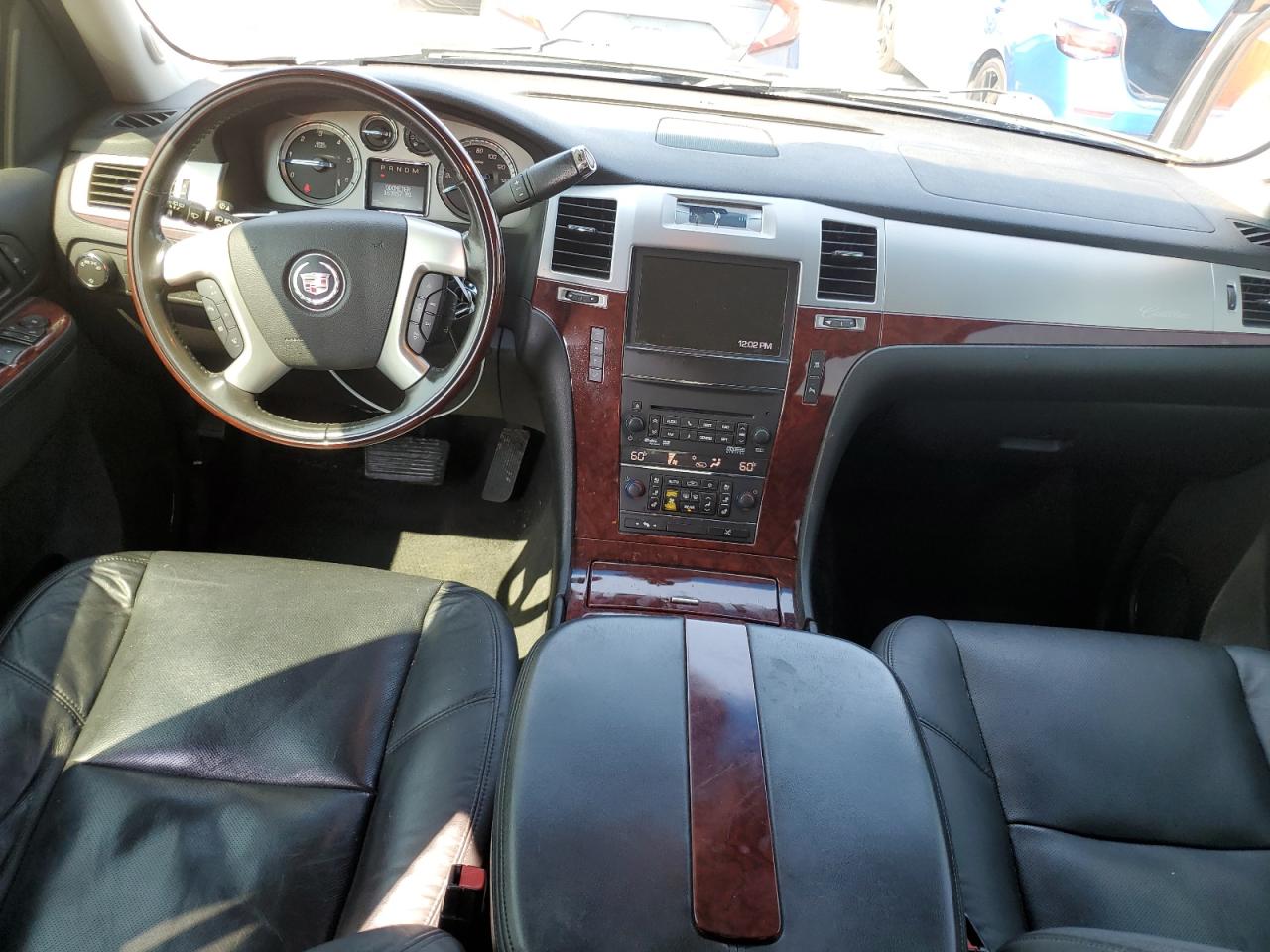 1GYS4CEF1BR396895 2011 Cadillac Escalade Premium