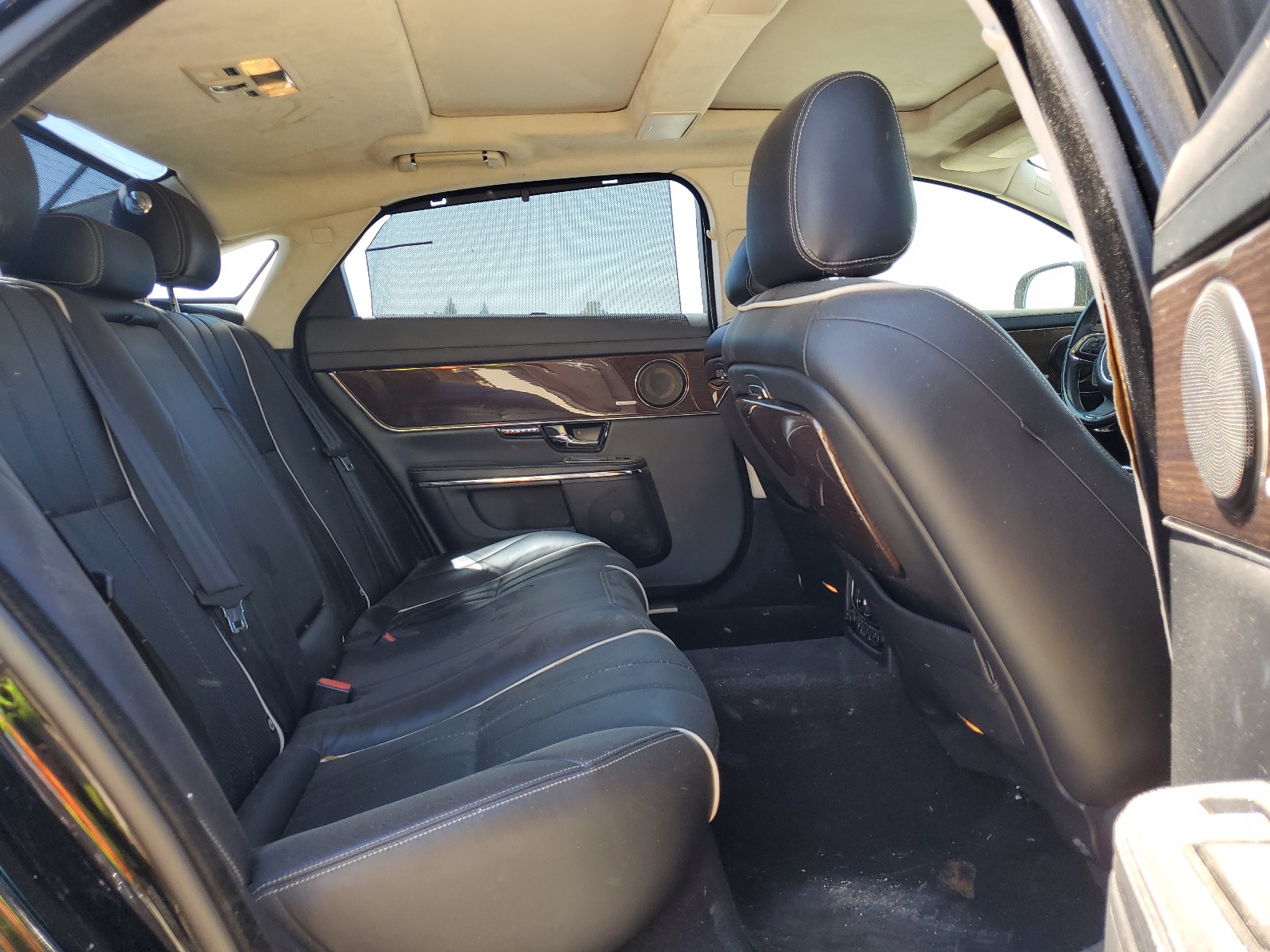 SAJWA2GE4CMV34461 2012 Jaguar Xjl Supercharged