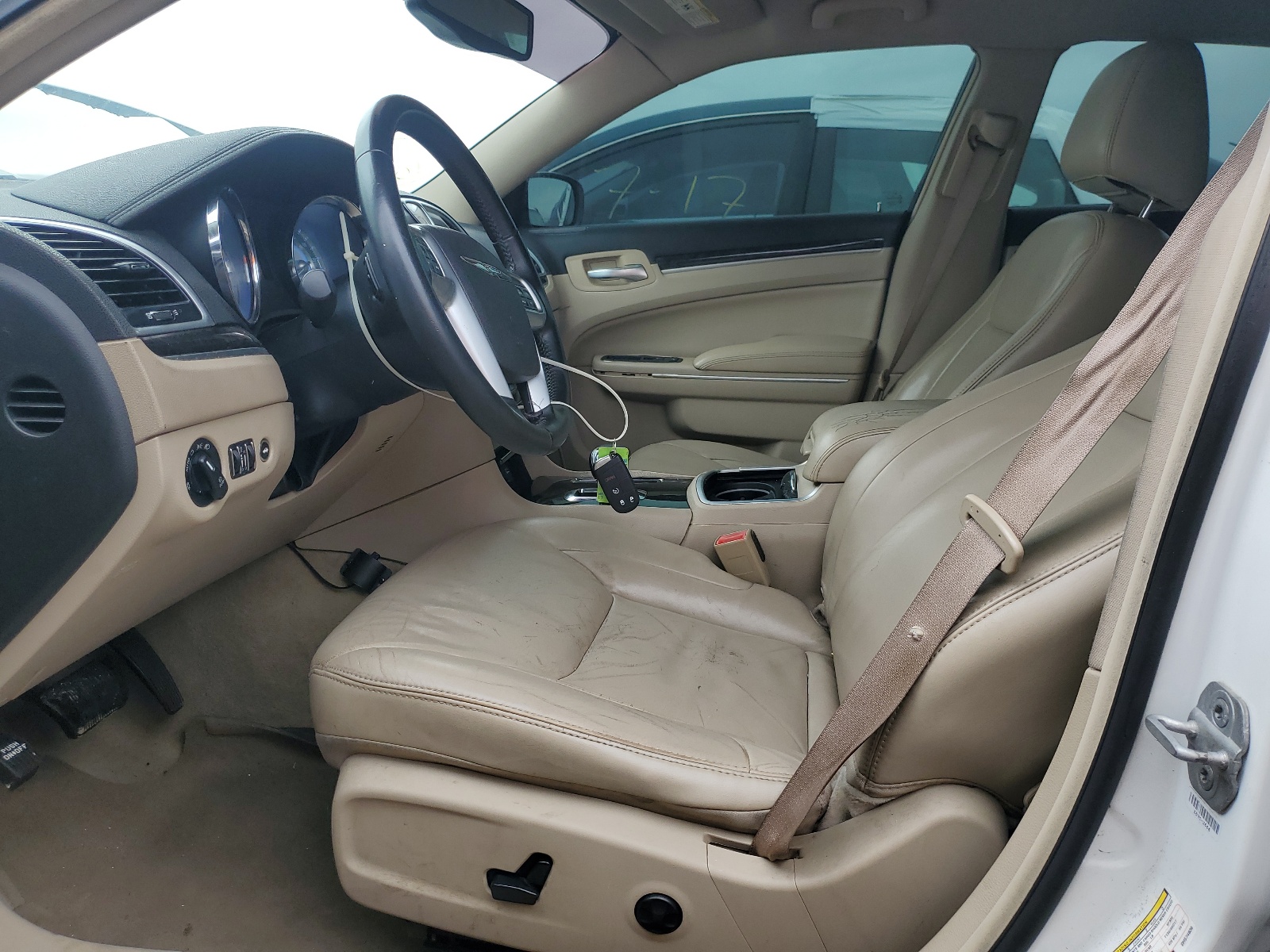 2C3CCAAG0DH574836 2013 Chrysler 300