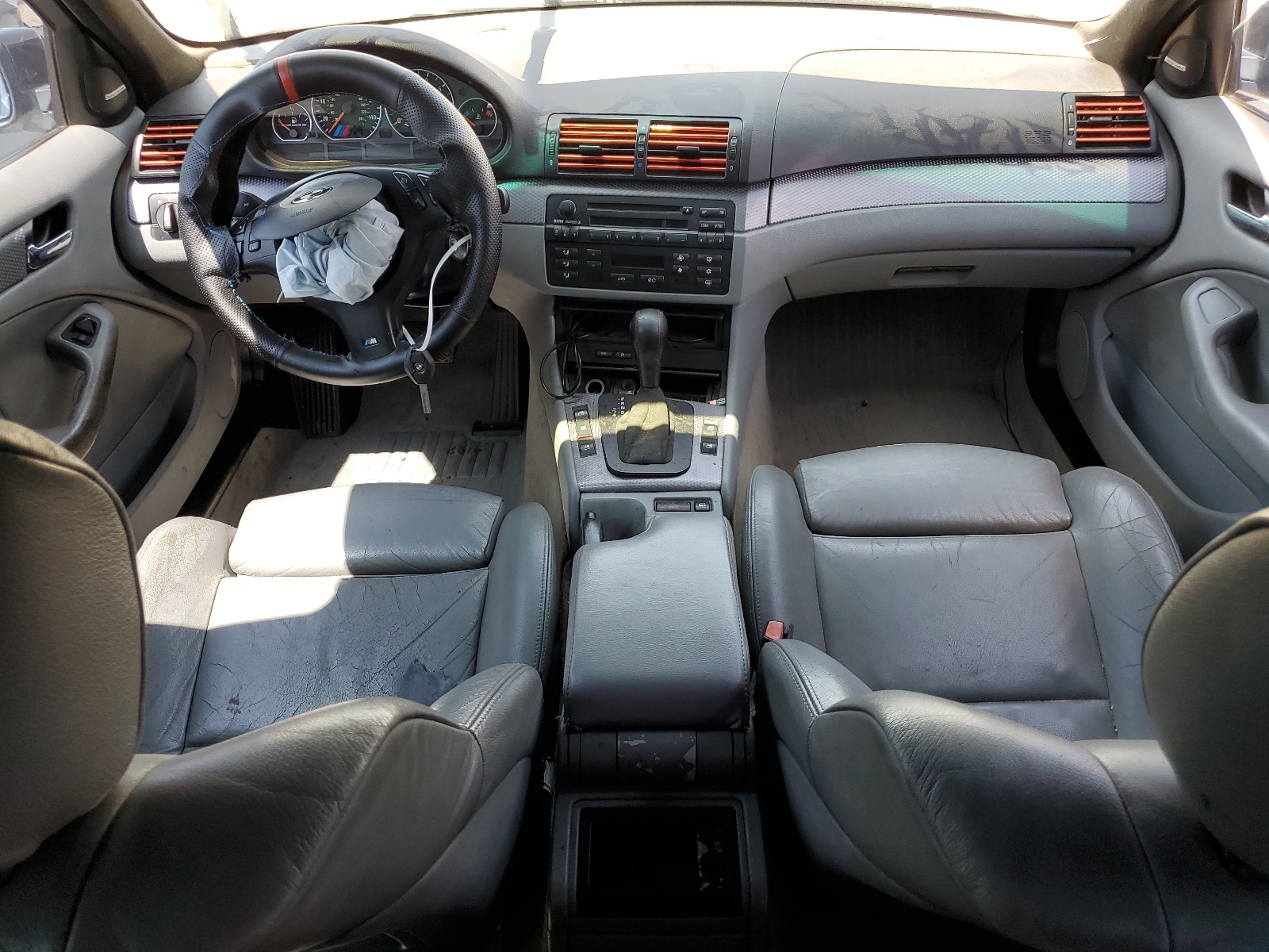 WBAEV53434KM34682 2004 BMW 330 I